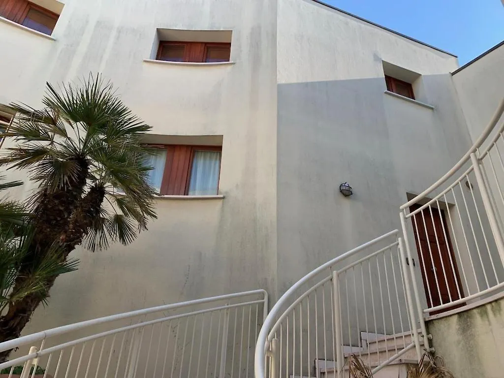 דירה רימיני Elegante Appartamento Nel Parco Del Mare A Marina Centro